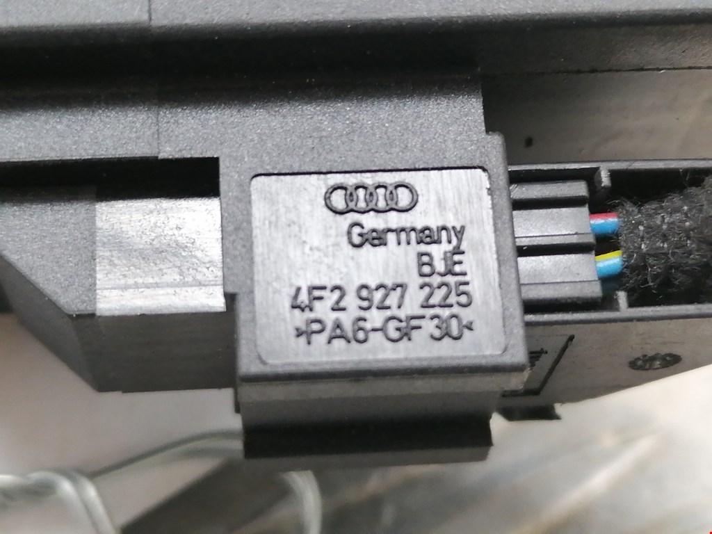 Кнопка ручного тормоза Audi A6 C6 купить в России