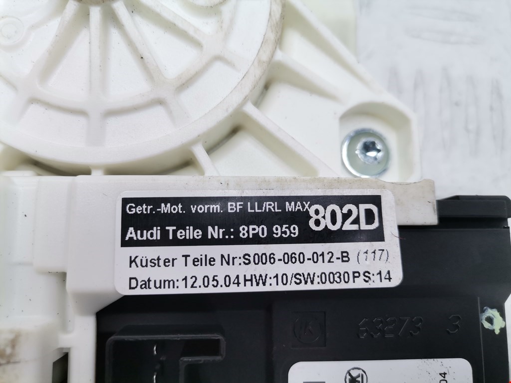 Стеклоподъемник электрический двери передней правой Audi A3 8P купить в России