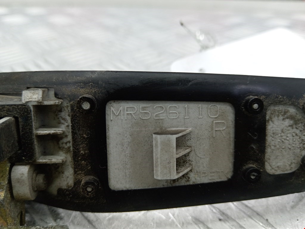 Ручка двери наружная задняя правая Mitsubishi Lancer 9 купить в Беларуси