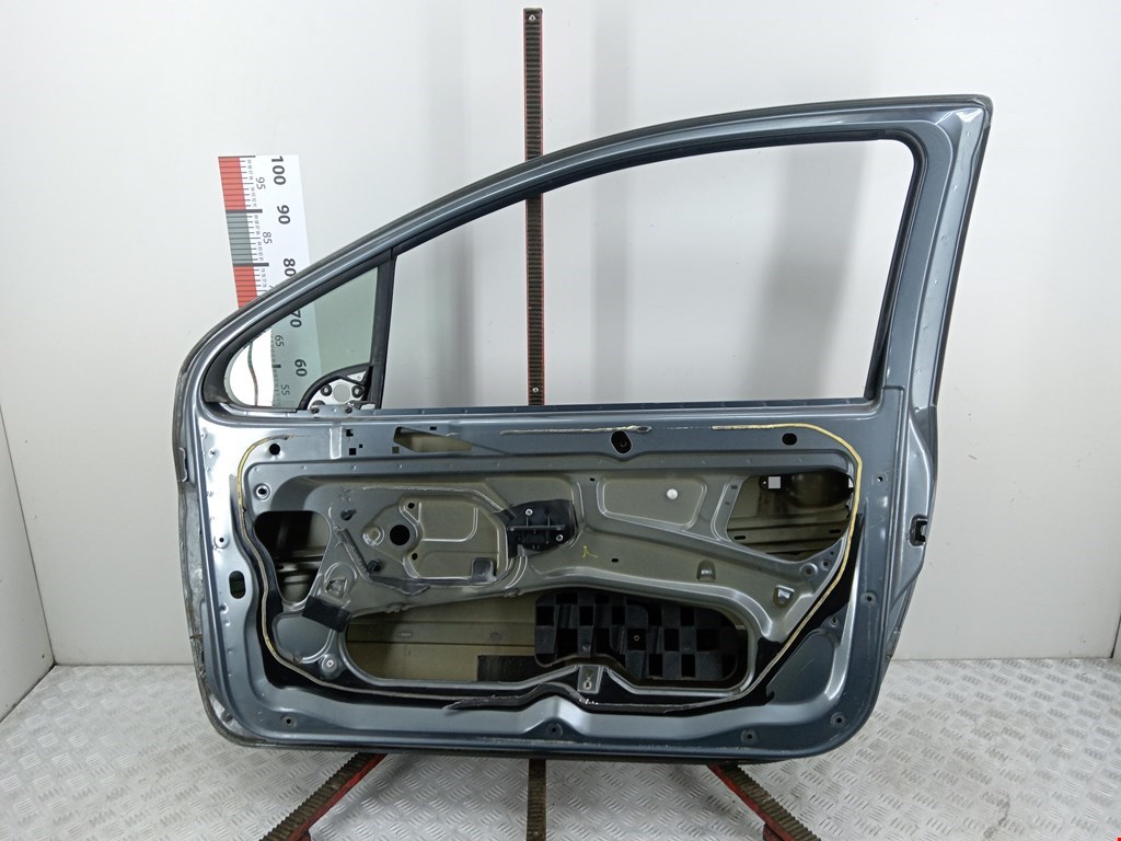 Дверь передняя правая Peugeot 307 купить в Беларуси