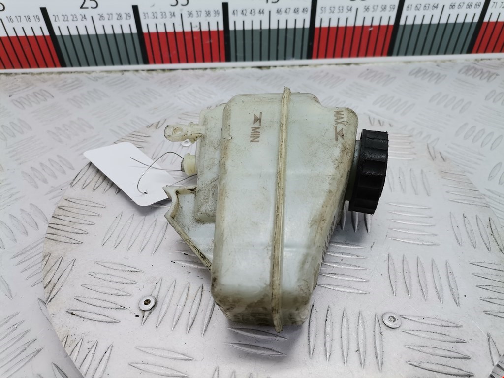 Бачок тормозной жидкости Skoda Octavia 1Z купить в Беларуси