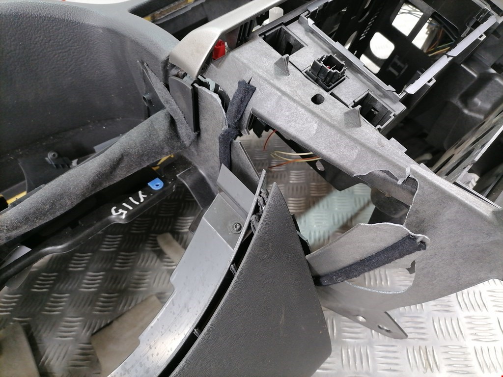 Торпедо (панель передняя) Opel Signum купить в Беларуси