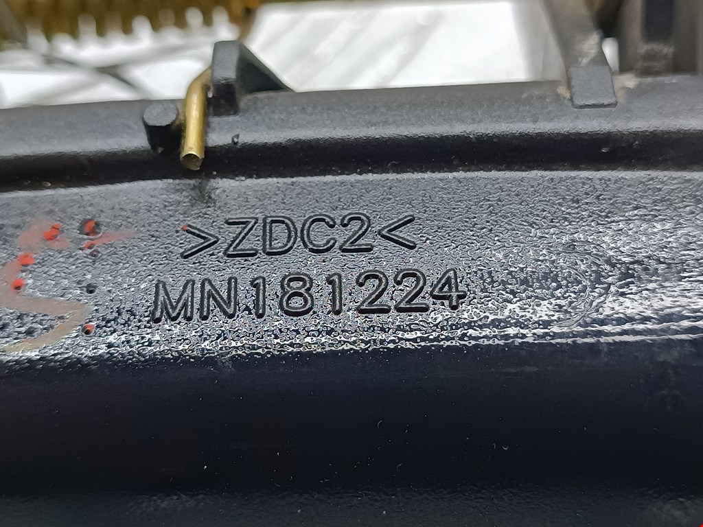 Ручка крышки багажника Mitsubishi Lancer 9 купить в Беларуси
