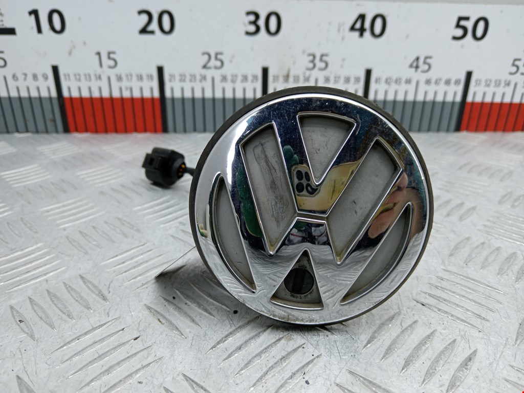 Эмблема (значок) Volkswagen Golf 4