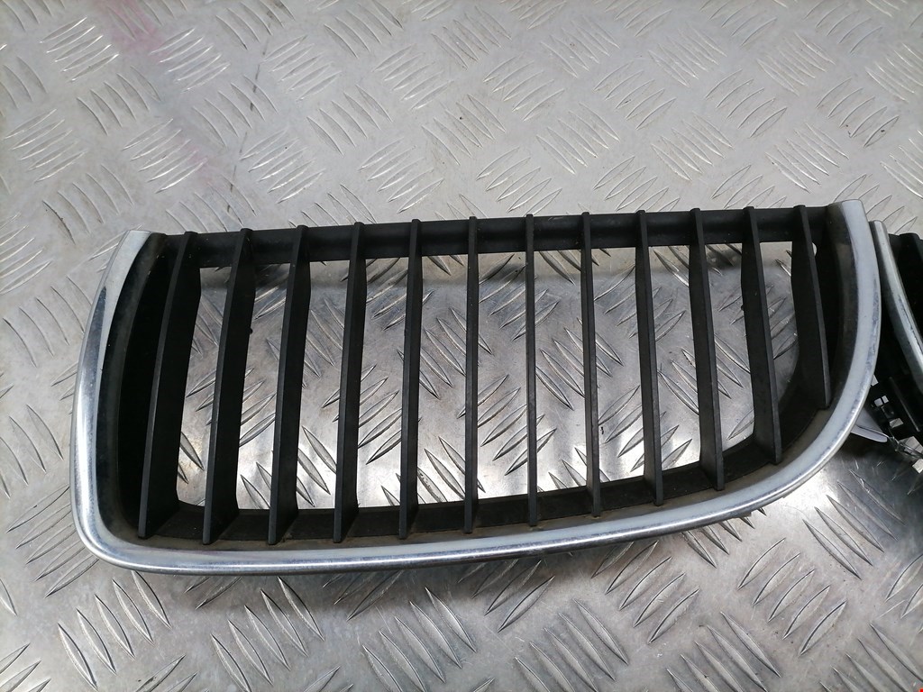 Решетка радиатора BMW 3-Series (E90/E91/E92/E93) купить в Беларуси