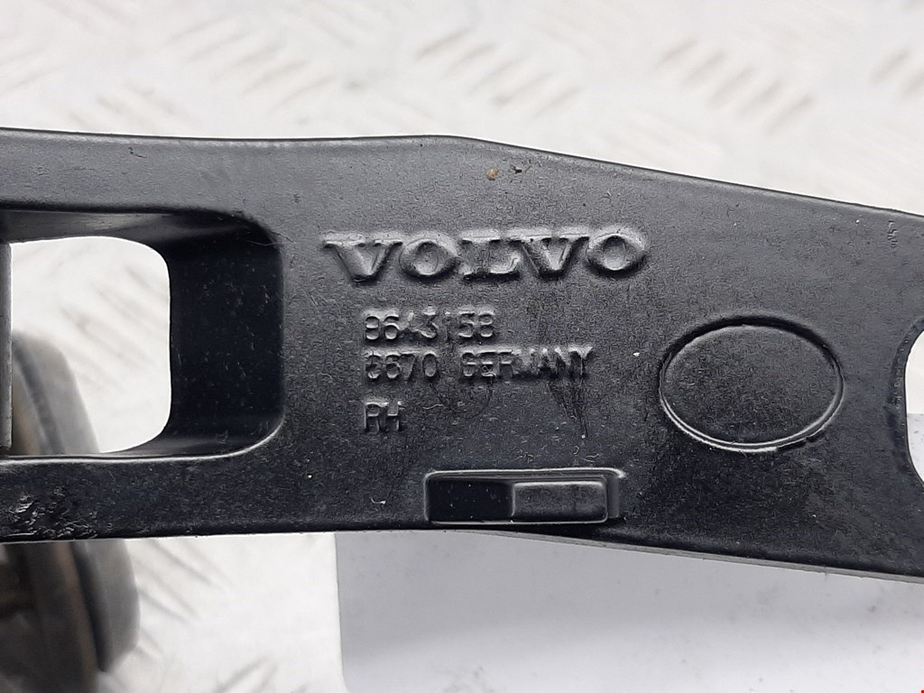 Петля крышки (двери) багажника Volvo V70 2 купить в Беларуси