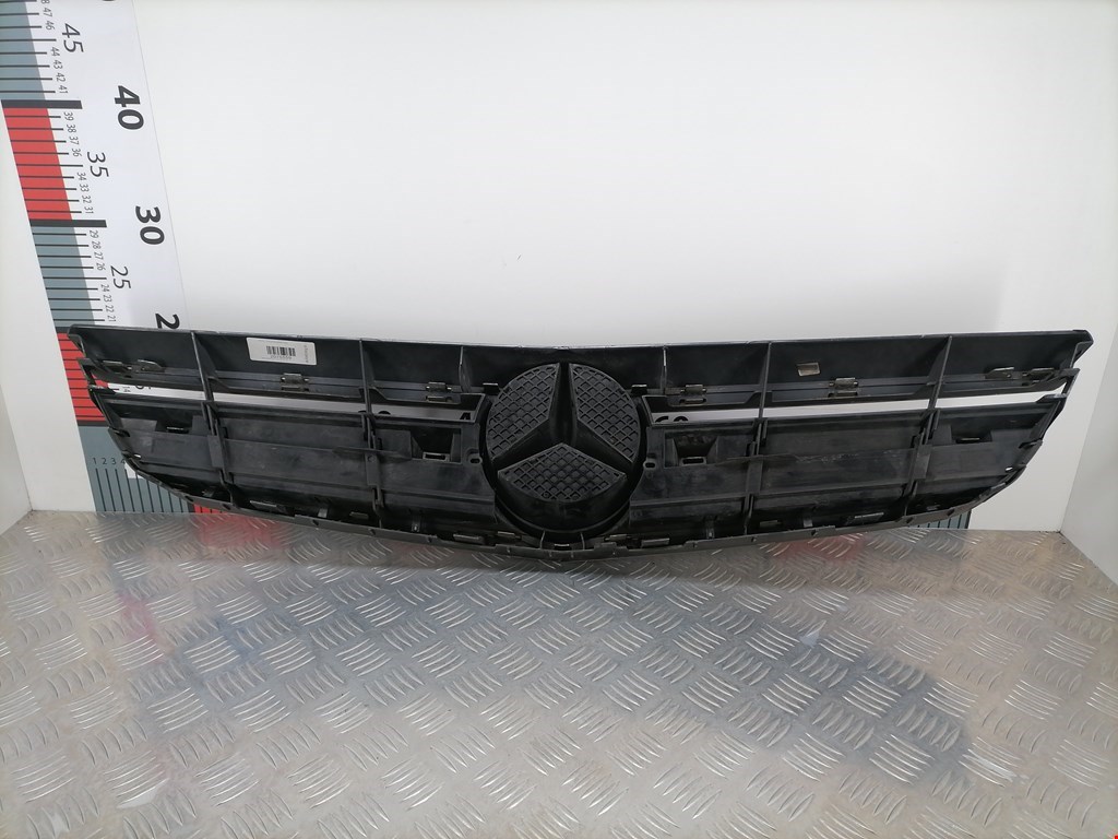 Решетка радиатора Mercedes CLC (CL203) купить в России