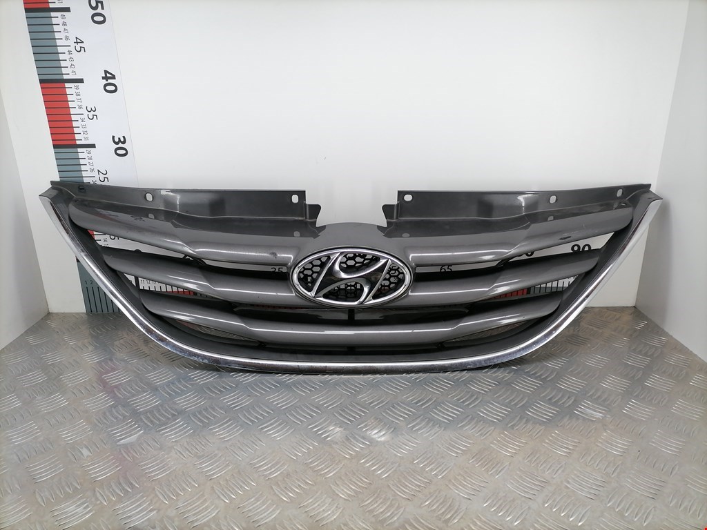 Решетка радиатора Hyundai Sonata 6 купить в Беларуси