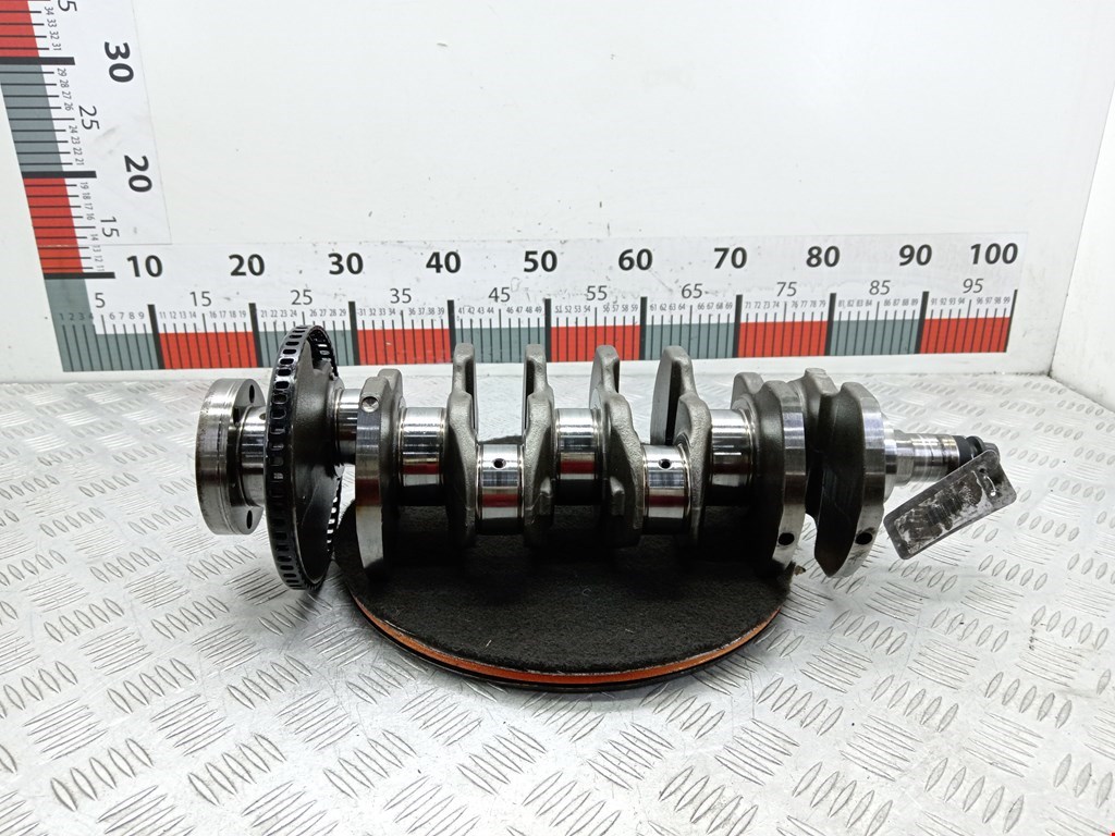 Коленвал (вал коленчатый) Opel Astra H