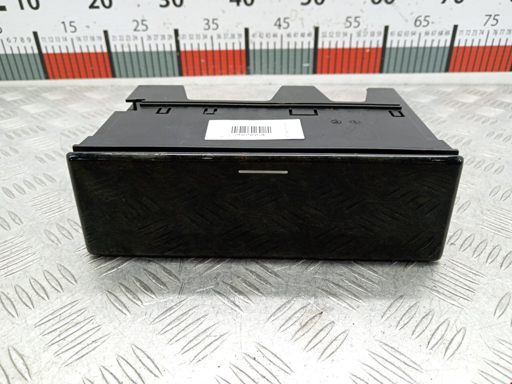 Бардачок (вещевой ящик) Mercedes E-Class (W210)