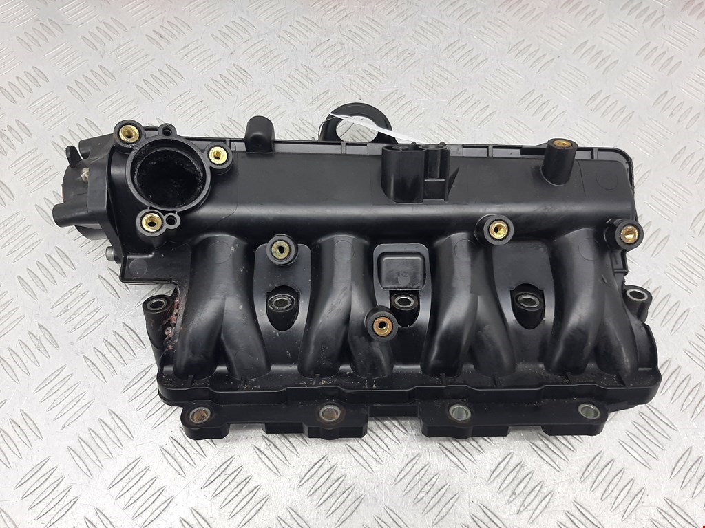 Коллектор впускной Opel Corsa D