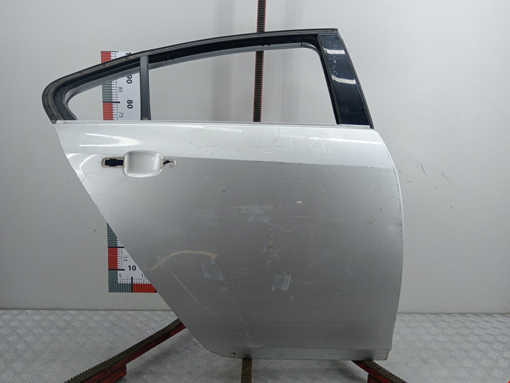 Дверь задняя правая Opel Insignia 1