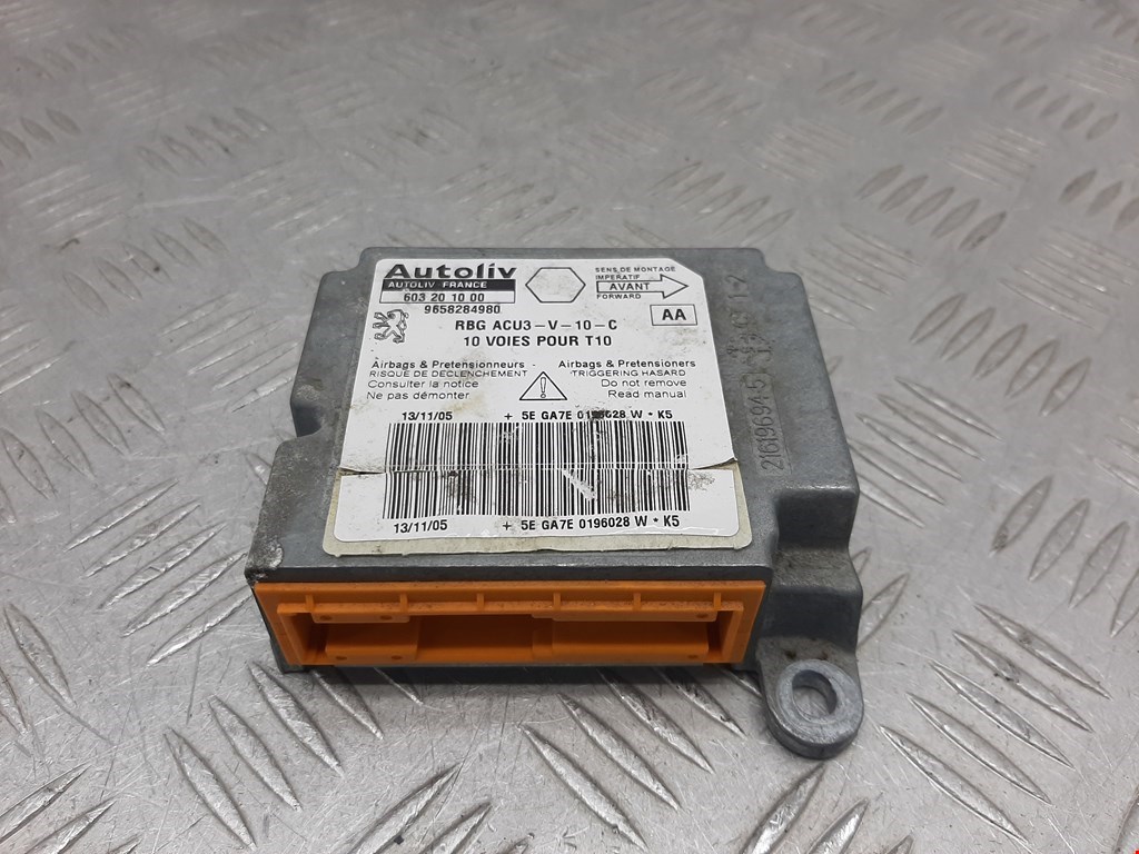 Блок управления Air Bag Peugeot 206