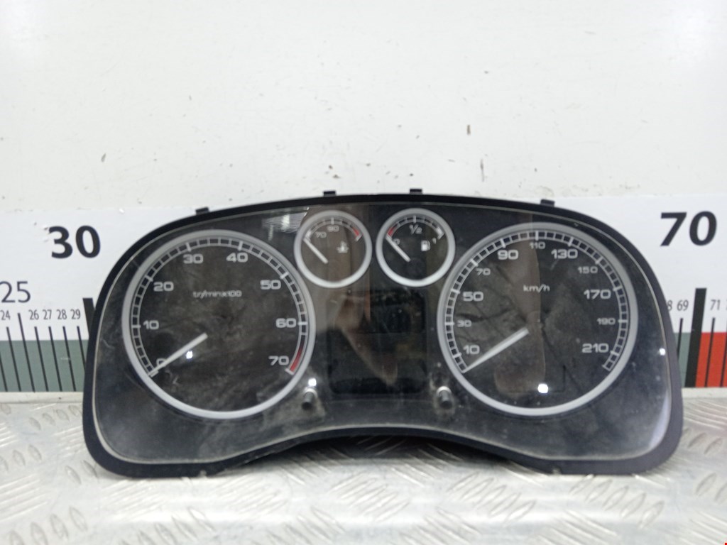 Панель приборная (щиток приборов) Peugeot 307