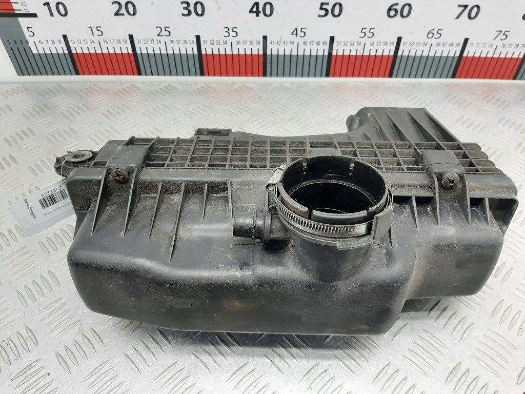 Корпус воздушного фильтра Peugeot 307