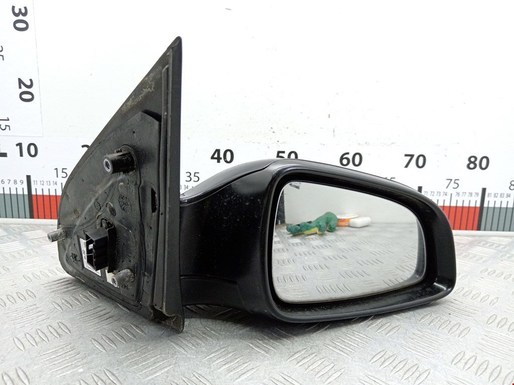 Зеркало боковое правое Opel Astra H