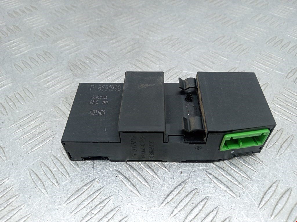 Блок управления системы стабилизации при торможении ускорении (ASD ETS ASR ESP ESC BAS и прочие) Volvo V70 2
