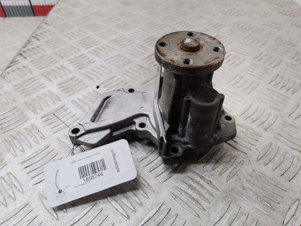 Насос водяной (помпа) Ford Fiesta 5
