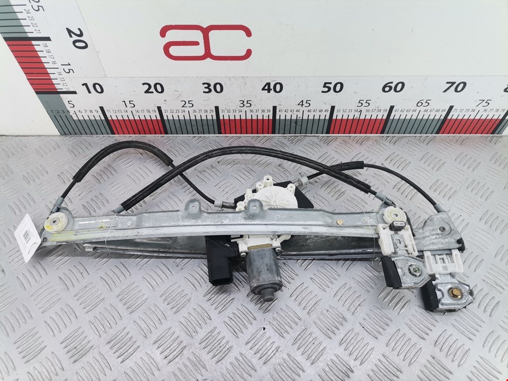 Стеклоподъемник электрический двери передней правой Mitsubishi Colt 6