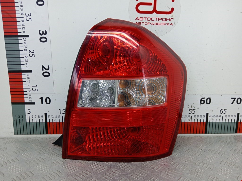 Фонарь задний правый Kia Cerato 1