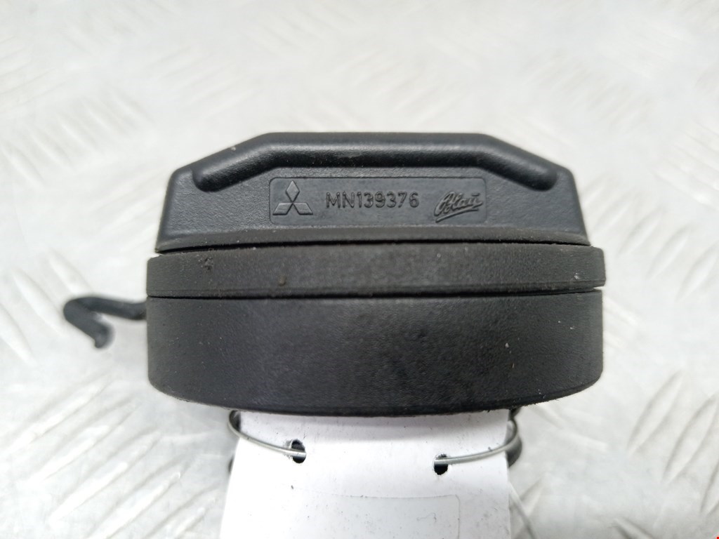 Крышка топливного бака Mitsubishi Colt 6