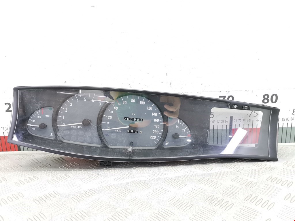 Панель приборная (щиток приборов) Opel Omega B