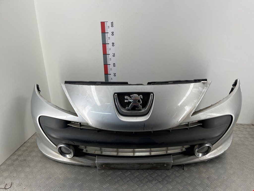 Бампер передний Peugeot 207