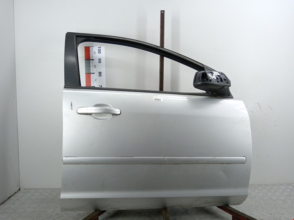 Дверь передняя правая Ford Focus 2