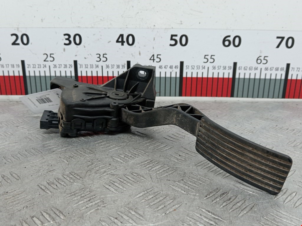 Педаль газа Mitsubishi Colt 6