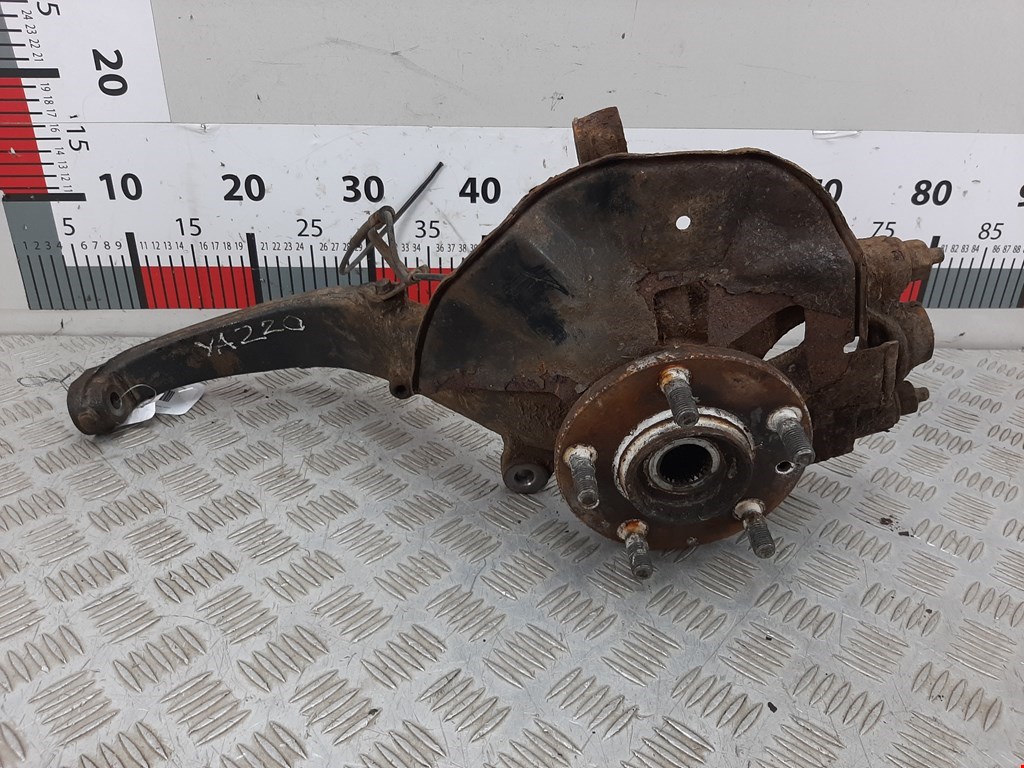 Кулак поворотный левый Mazda 6 GH