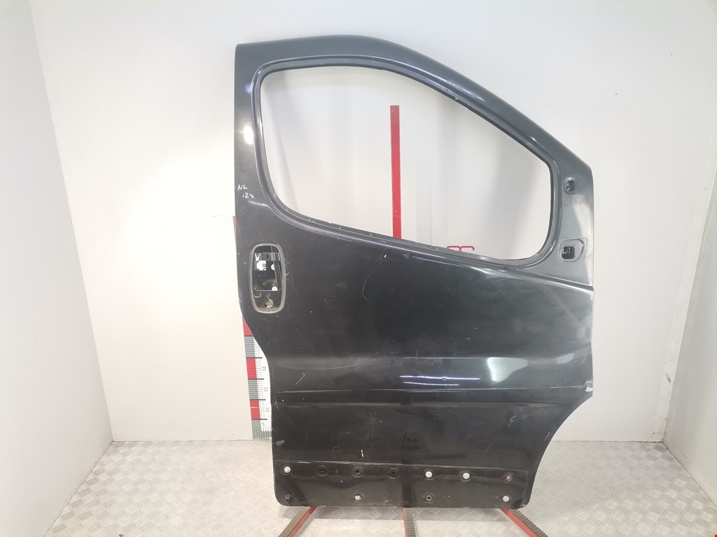 Дверь передняя правая Opel Vivaro A