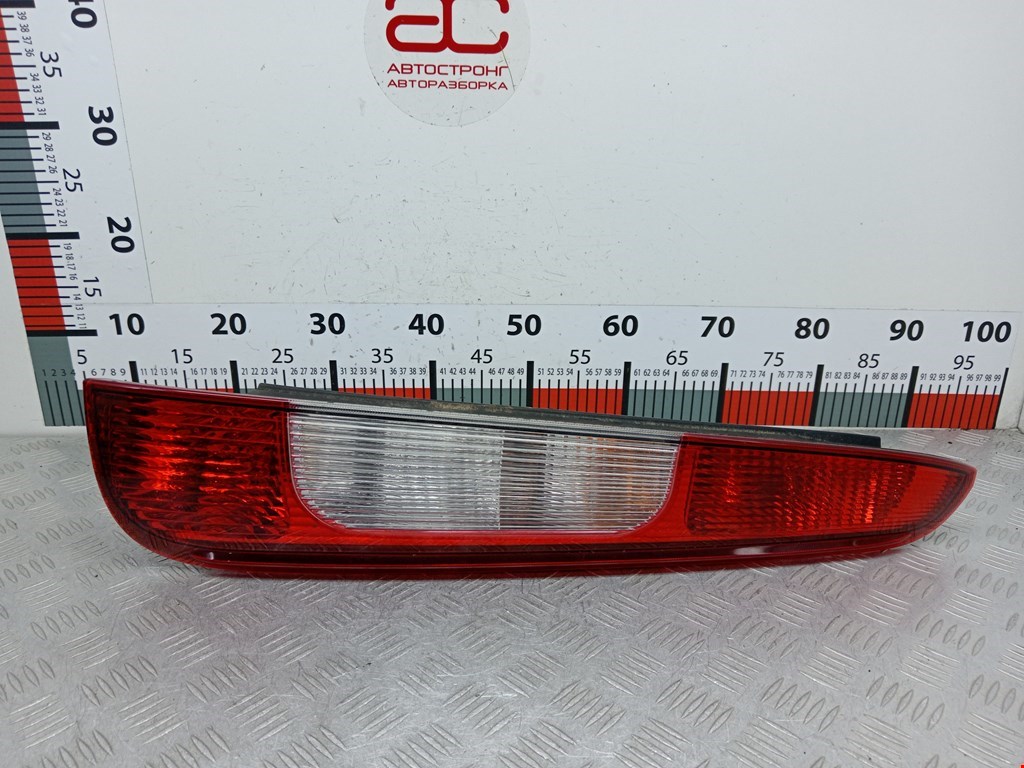 Фонарь задний правый Ford C-MAX 1