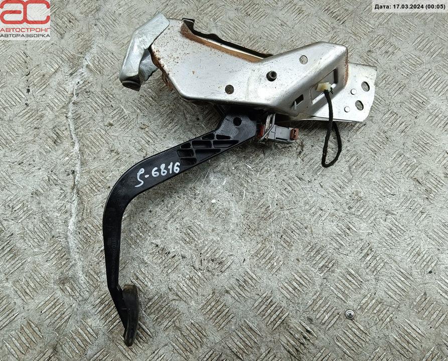 Педаль сцепления Opel Zafira B купить в Беларуси
