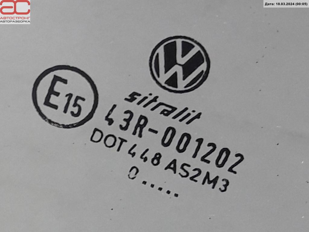 Стекло двери передней правой Volkswagen Jetta 2 купить в России
