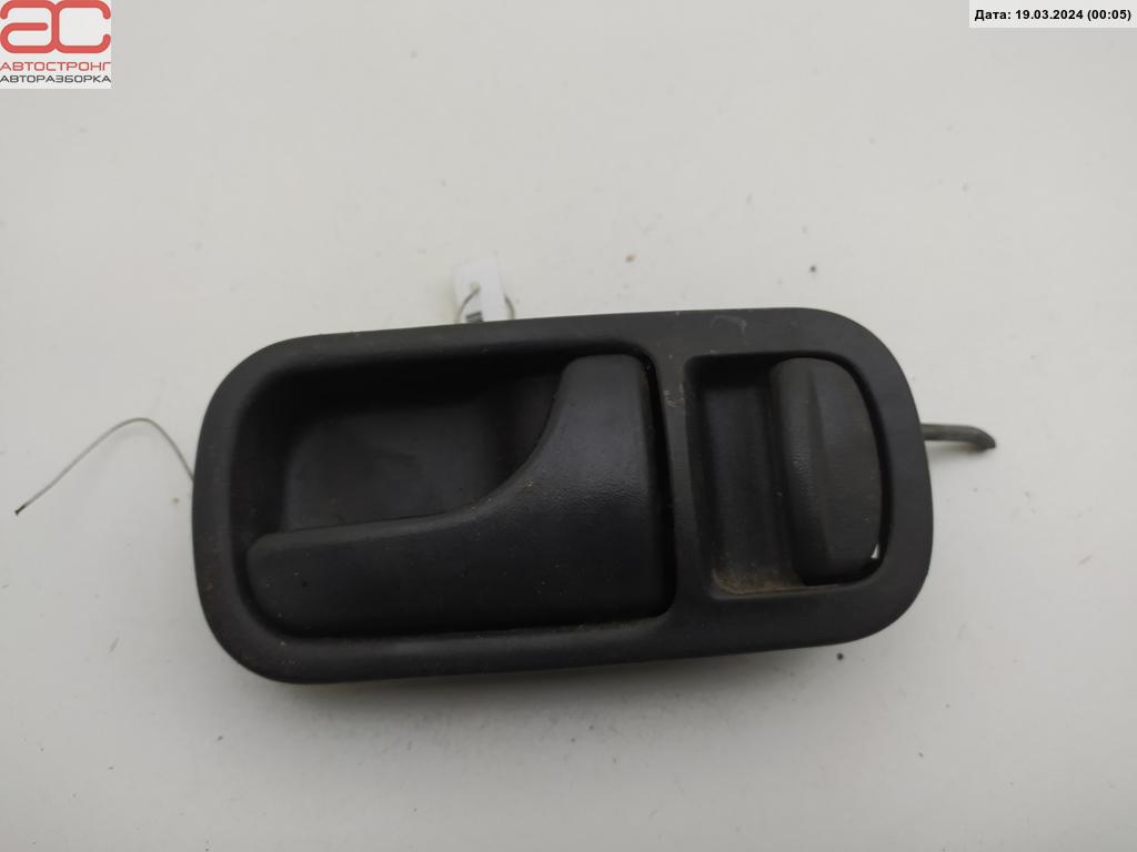 Ручка двери внутренняя передняя правая Nissan Terrano 2 (R50) купить в России