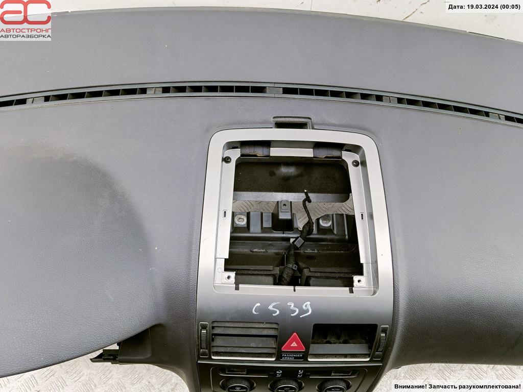 Торпедо (панель передняя) Volkswagen Touran 1 купить в России