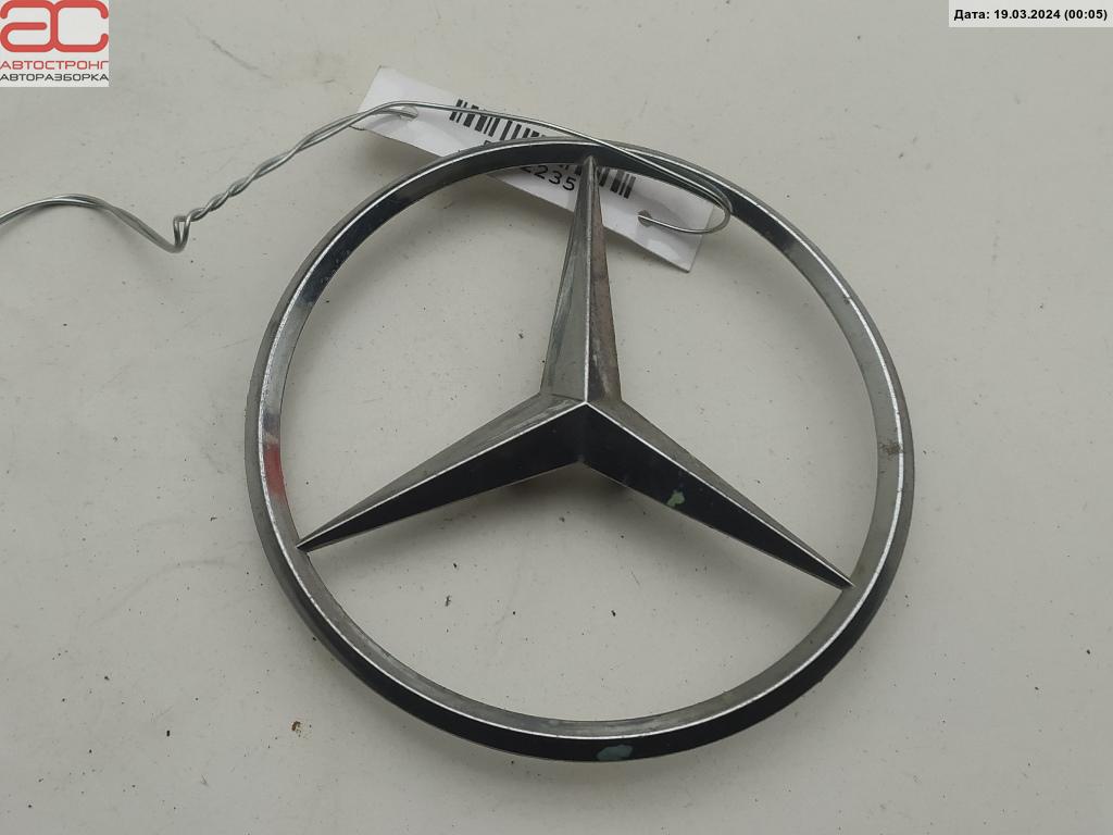 Эмблема (значок) Mercedes C-Class (W203) купить в России