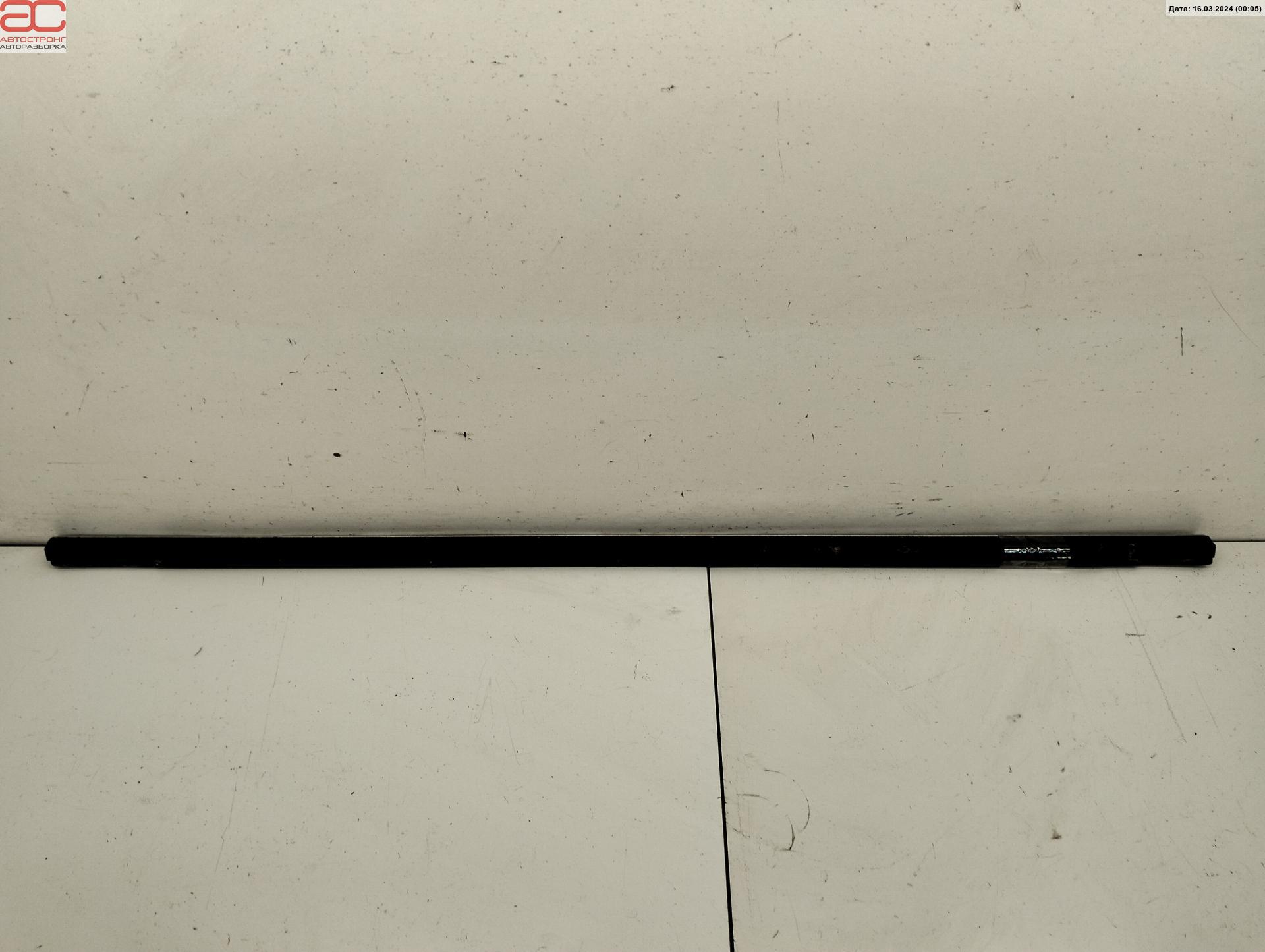 Накладка декоративная (молдинг) стекла двери задней левой наружная  Volkswagen Passat 5 GP купить в России