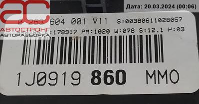 Панель приборная (щиток приборов) Volkswagen Golf 4 купить в России