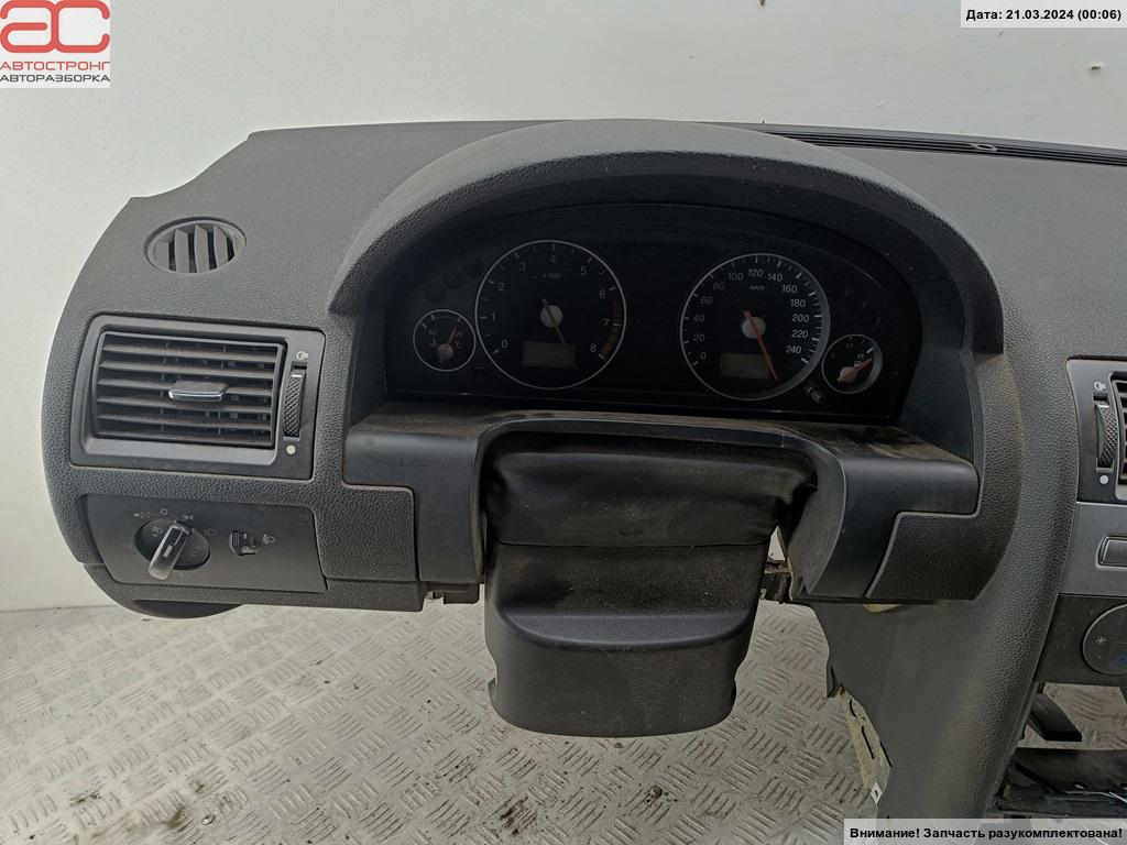 Торпедо (панель передняя) Ford Mondeo 3 купить в России