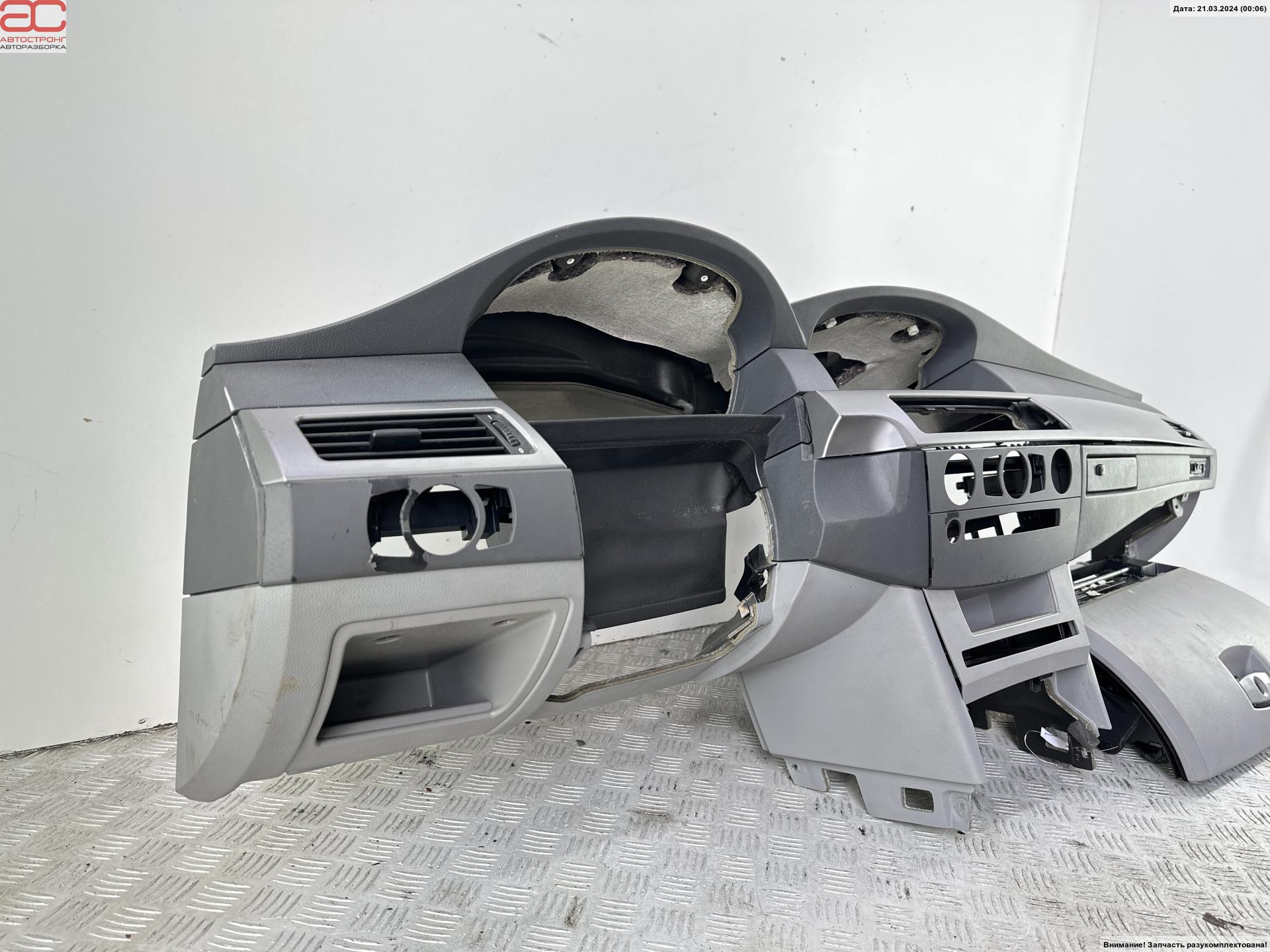 Торпедо (панель передняя) BMW 5-Series (E60/E61) купить в Беларуси
