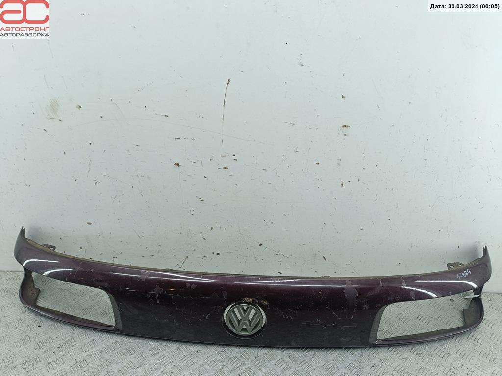 Решетка радиатора Volkswagen Passat 3 купить в Беларуси