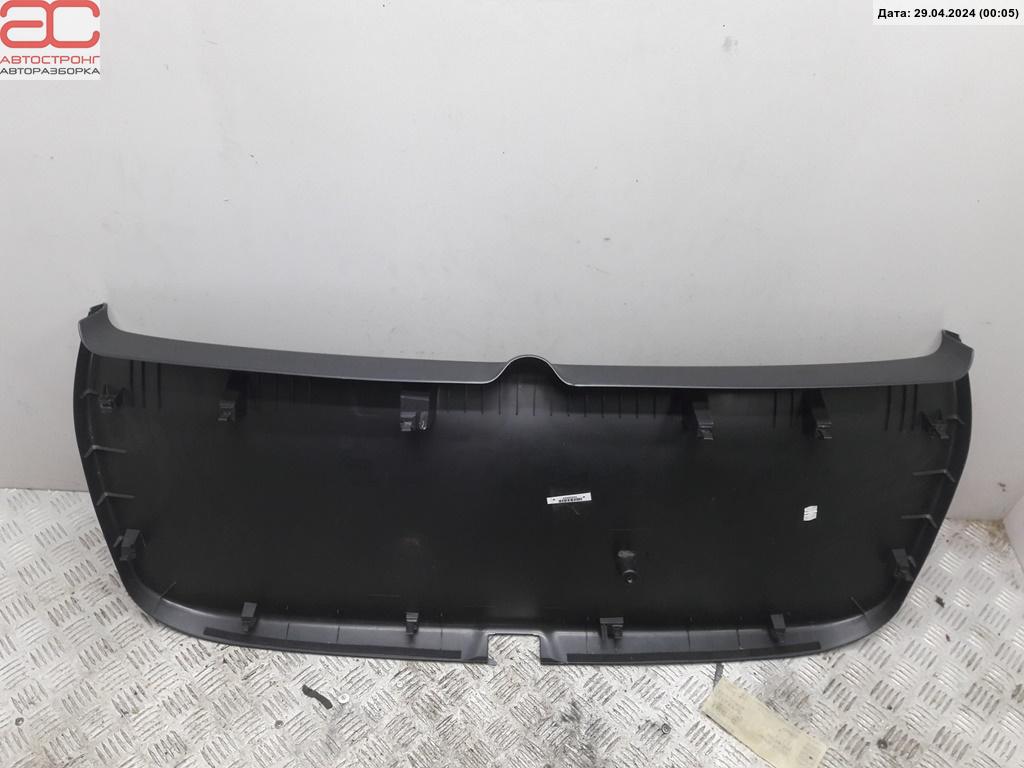 Обшивка крышки багажника Skoda Octavia 1Z купить в Беларуси