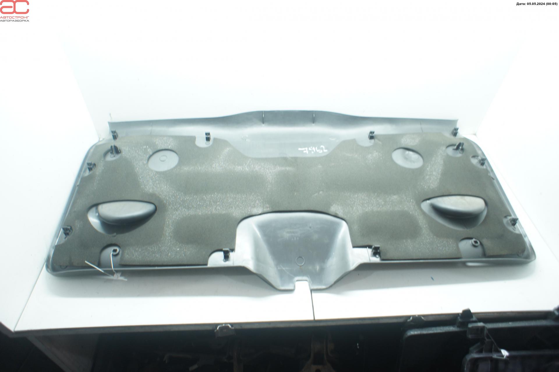 Обшивка крышки багажника Ford Focus 1 купить в Беларуси
