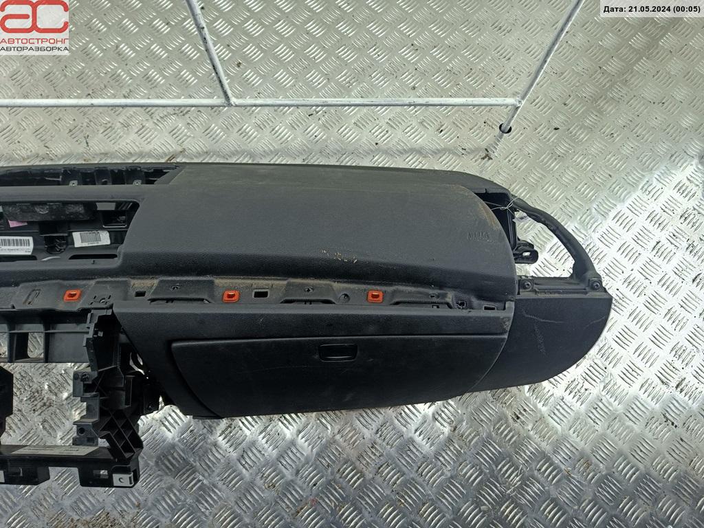 Торпедо (панель передняя) BMW 1-Series (E81/E82/E87/E88) купить в Беларуси