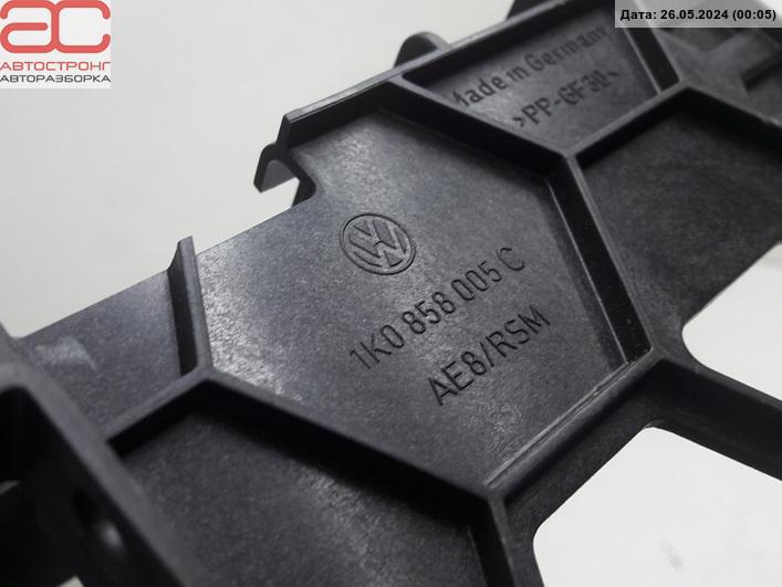 Рамка под магнитолу Volkswagen Golf 5 купить в Беларуси