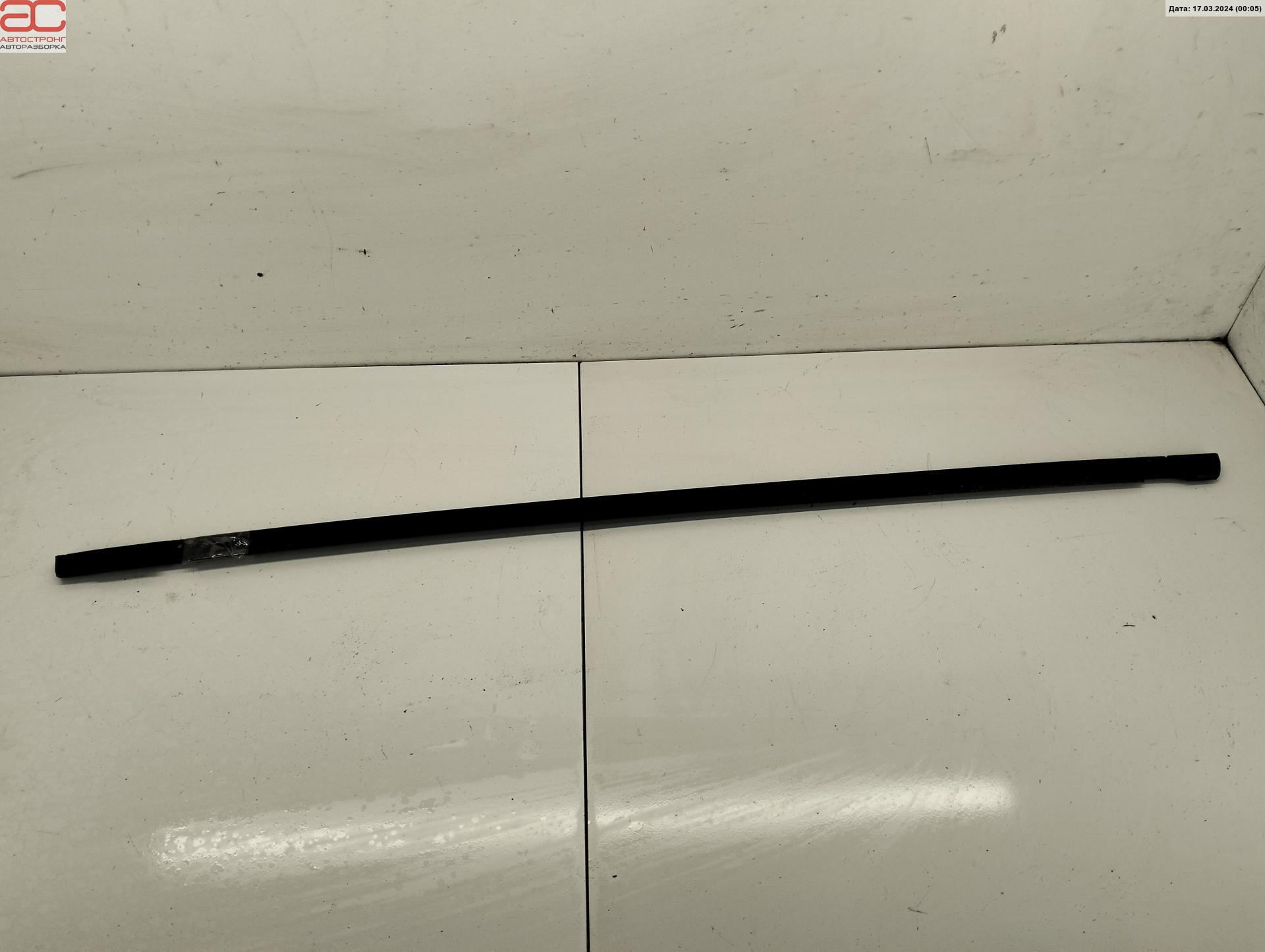 Накладка декоративная (молдинг) стекла двери задней правой наружная  Volkswagen Passat 3 купить в Беларуси